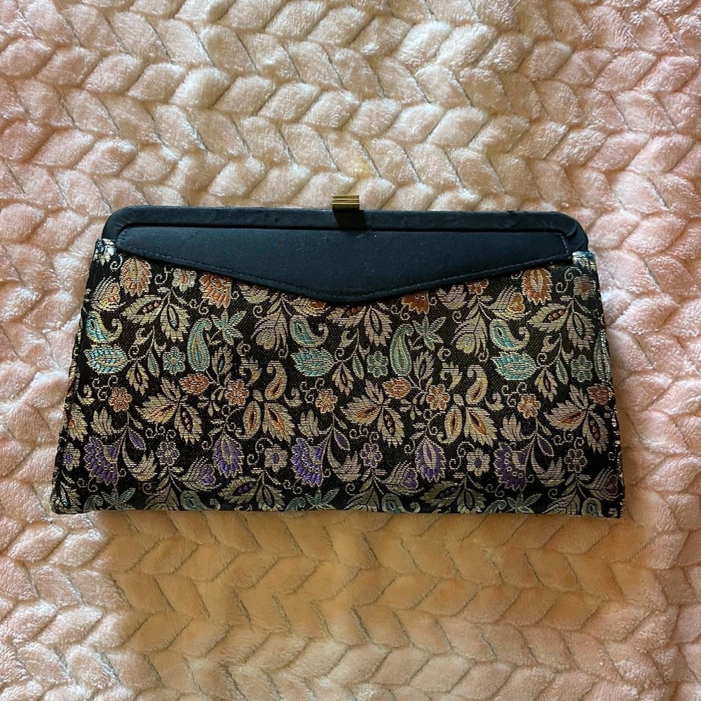 Elegant Black Floral Clutch